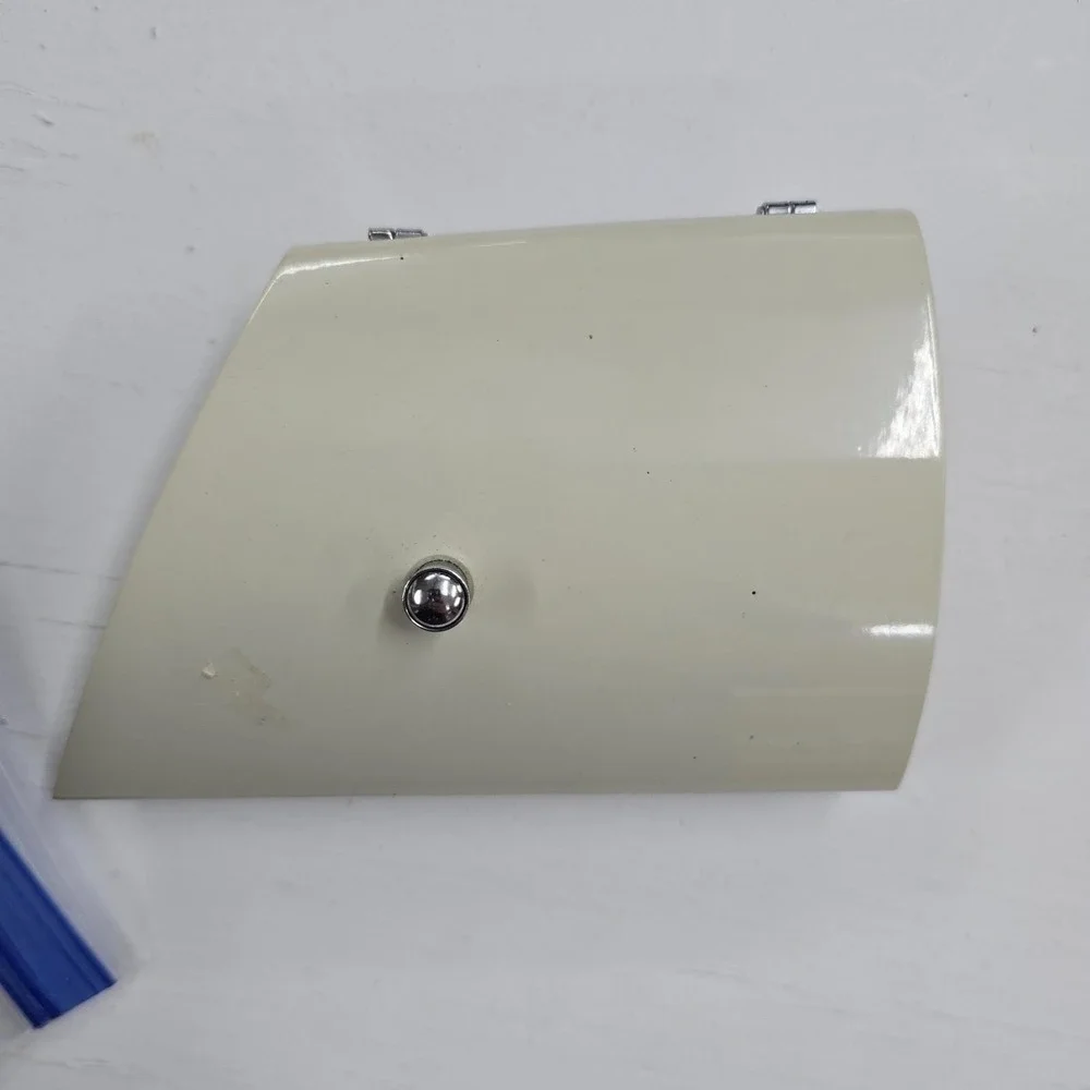 Kenmore 158.18130 Sewing Machine Top Cam Access Door Lid Flap Hinges Screws OEM